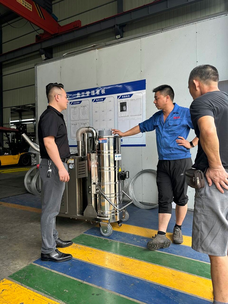 380V大功率工业吸尘器