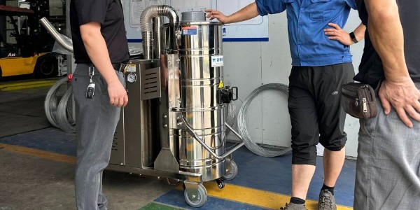 CLEANVAC洁威科粉尘工业吸尘器为何成为车间清洁首选？